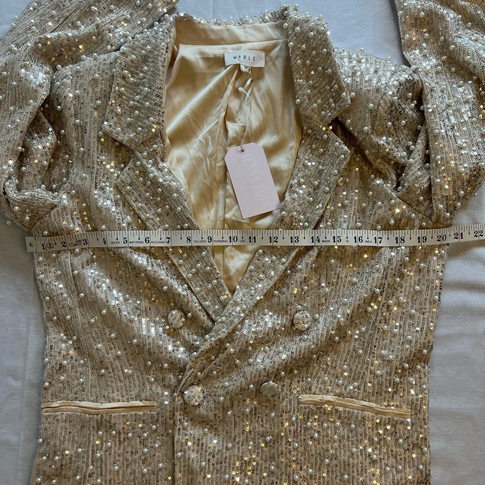 MABLE Silver Sequin With Pearls Women's Statement Piece Blazer NWT - Picture 8 of 13